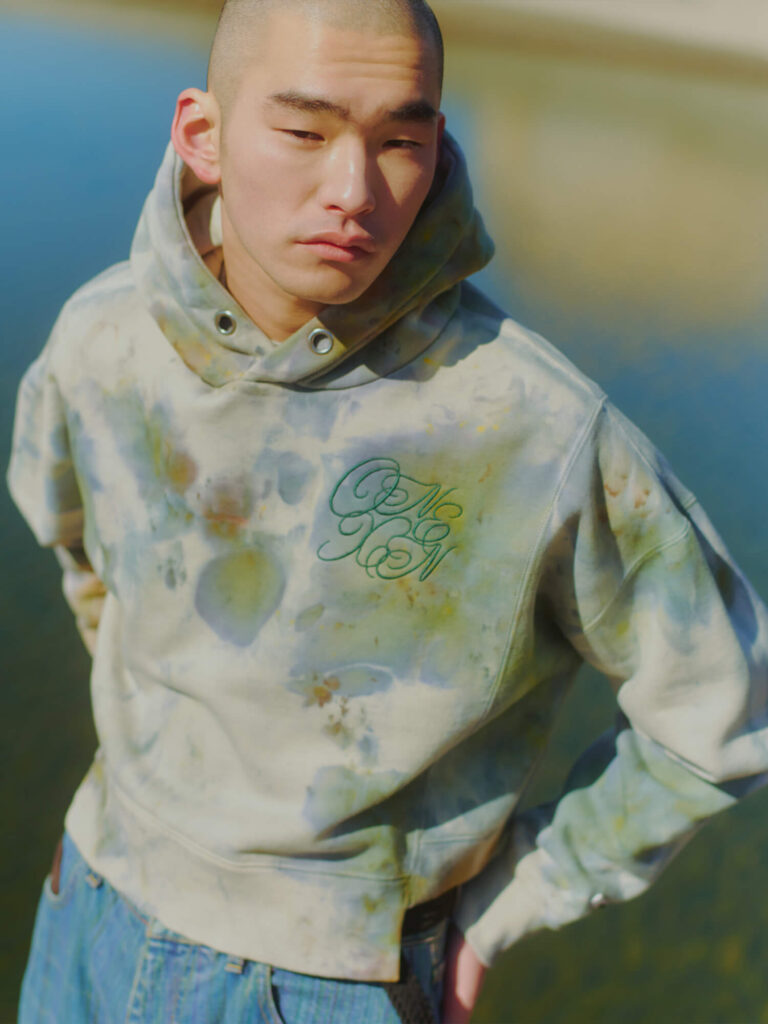 onexone wet Land hoodie